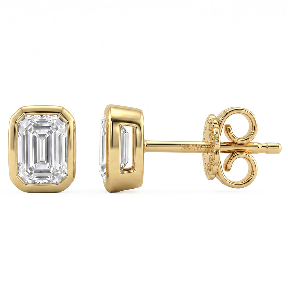 .20ct 14K Yellow Gold  Diamond Earrings